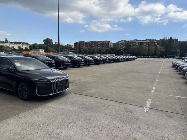 閔行區(qū)首個小微型客車租賃備案正式落地，雙渠道辦理便企惠民